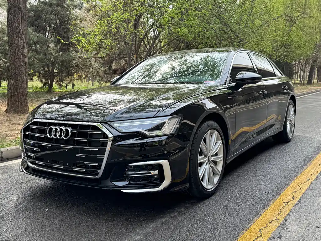 Audi A6L 2023 — фото 1