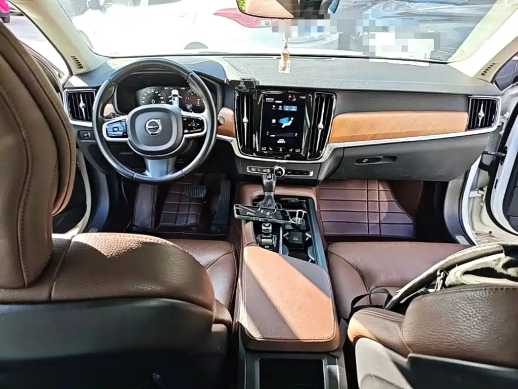 Volvo S90 2020 — фото 10