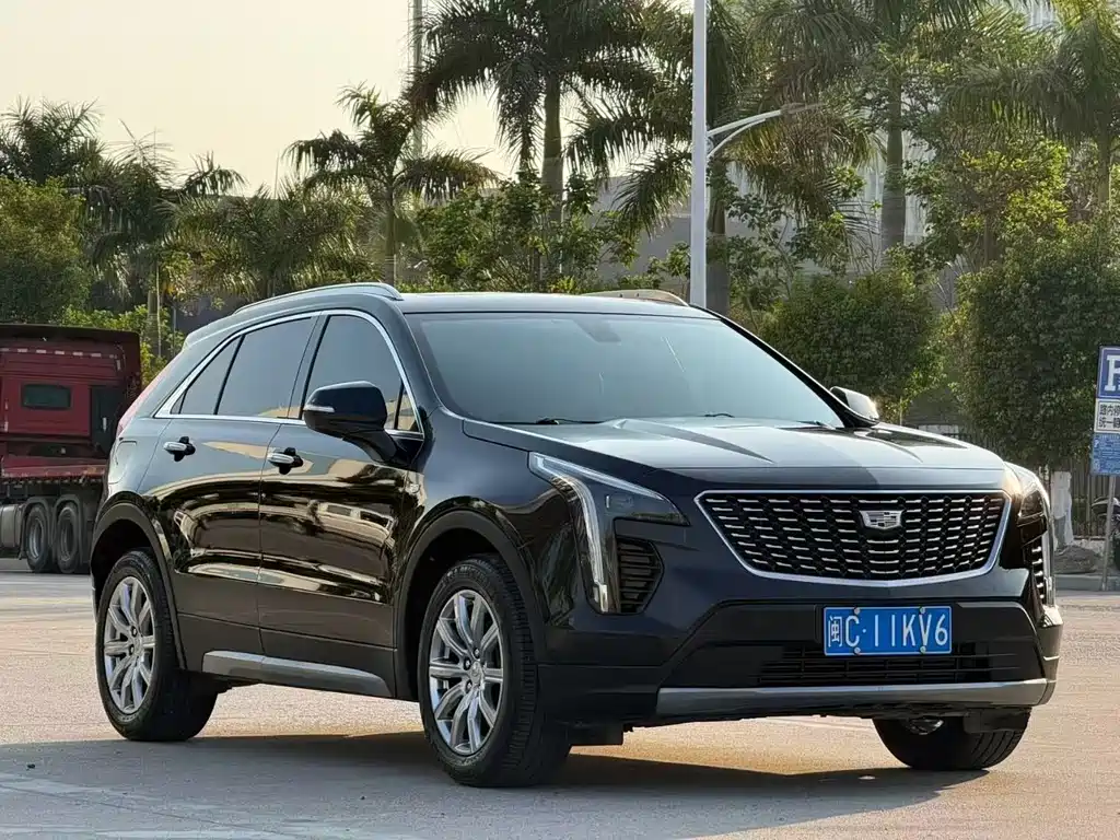 Cadillac XT4 2019 — фото 2