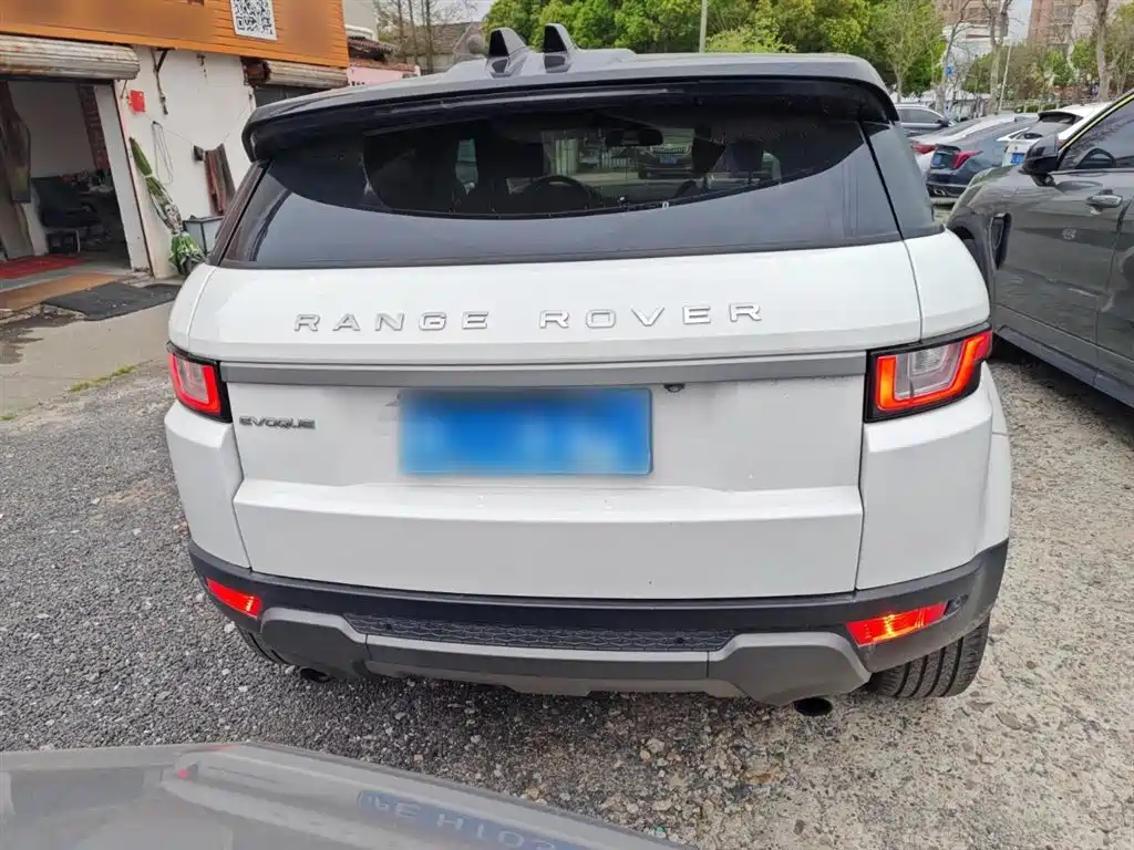 Land Rover Evoque 2019 — фото 6