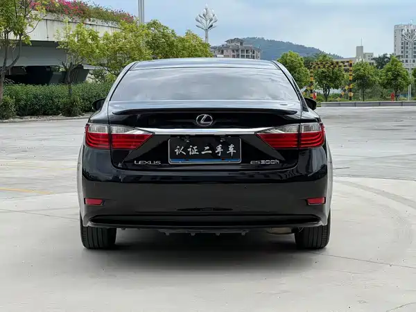 Lexus ES 2013
