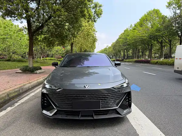 Changan UNI-V 2022