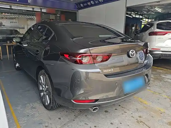 Mazda 3 Axela 2023
