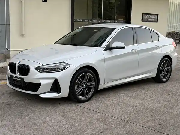 BMW 1 Series 2022