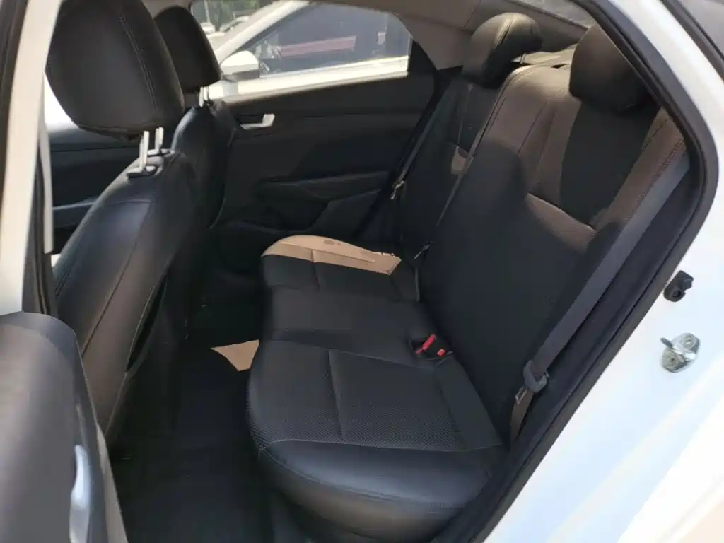 Hyundai Verna 2020 — фото 17