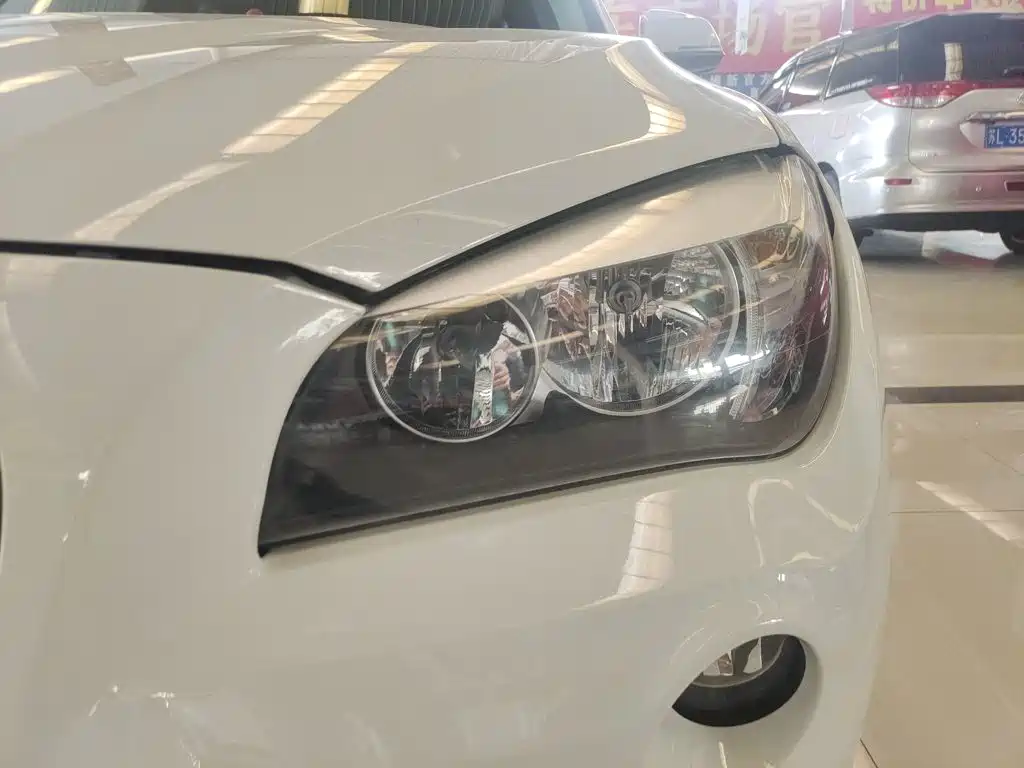 BMW X1 2015 — фото 20