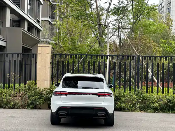 Porsche Macan 2023