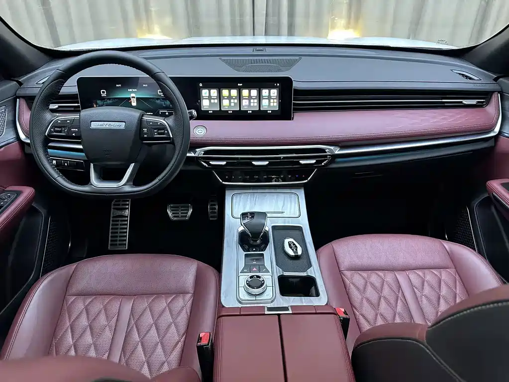 Jetour Jietu X70 PLUS 2023 — фото 12