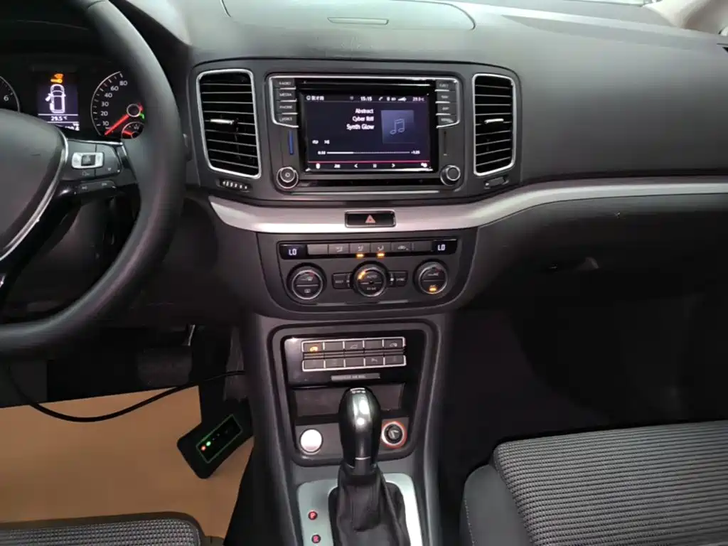 Volkswagen Sharan 2019 — фото 13