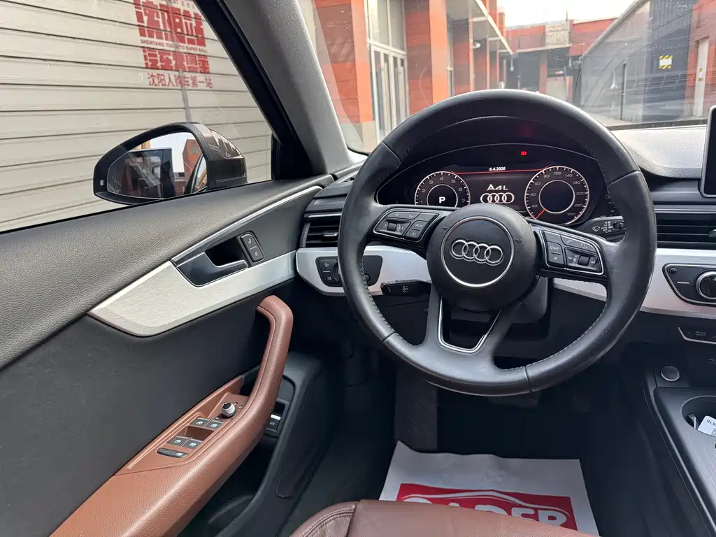 Audi A4L 2018 — фото 10