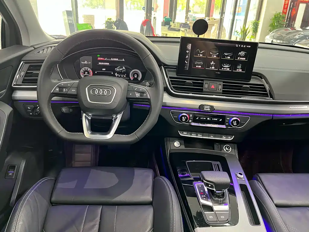 Audi Q5L 2024 — фото 14