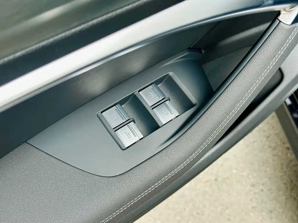 Audi A7L 2025 — фото 13