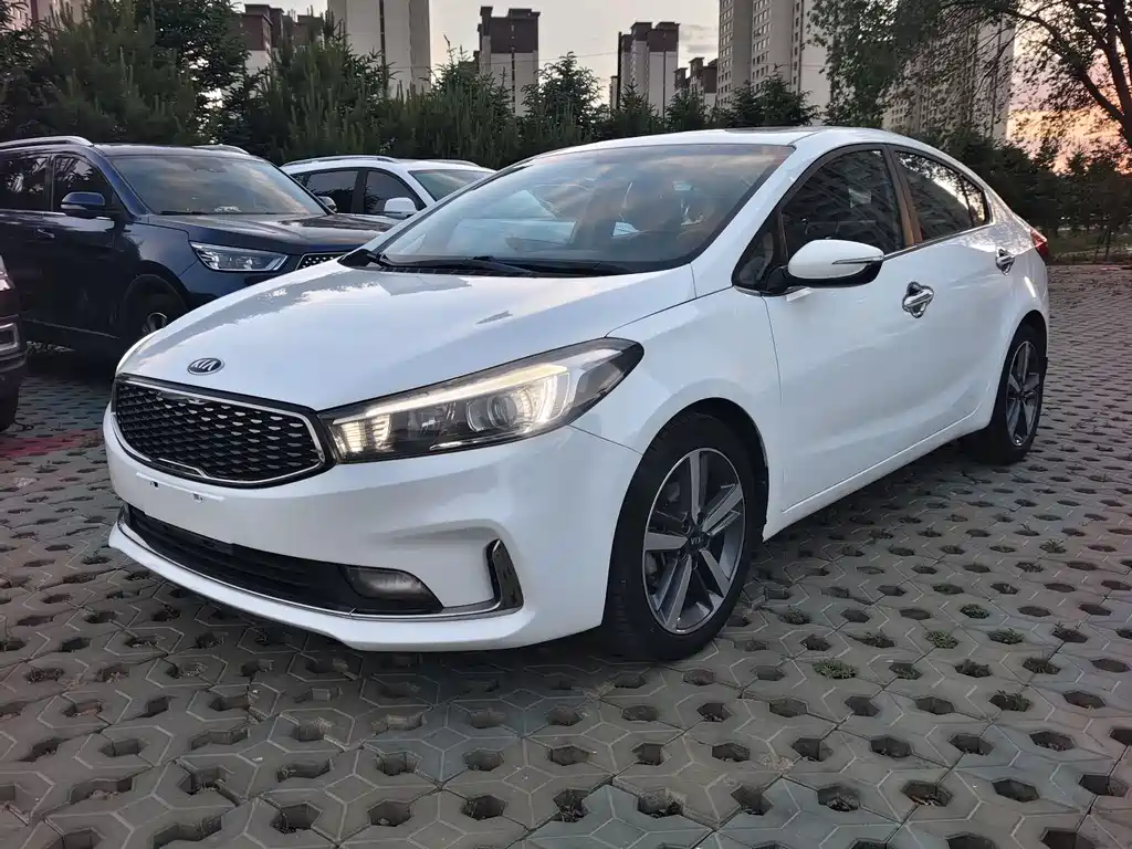 Kia K3 2017 — фото 1