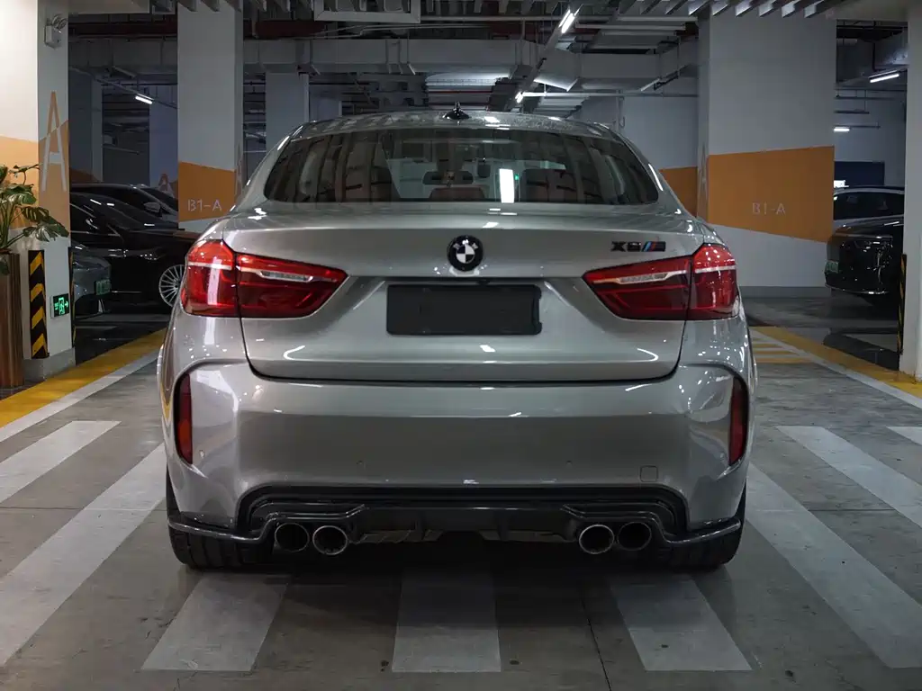 BMW X6 M 2017 — фото 8
