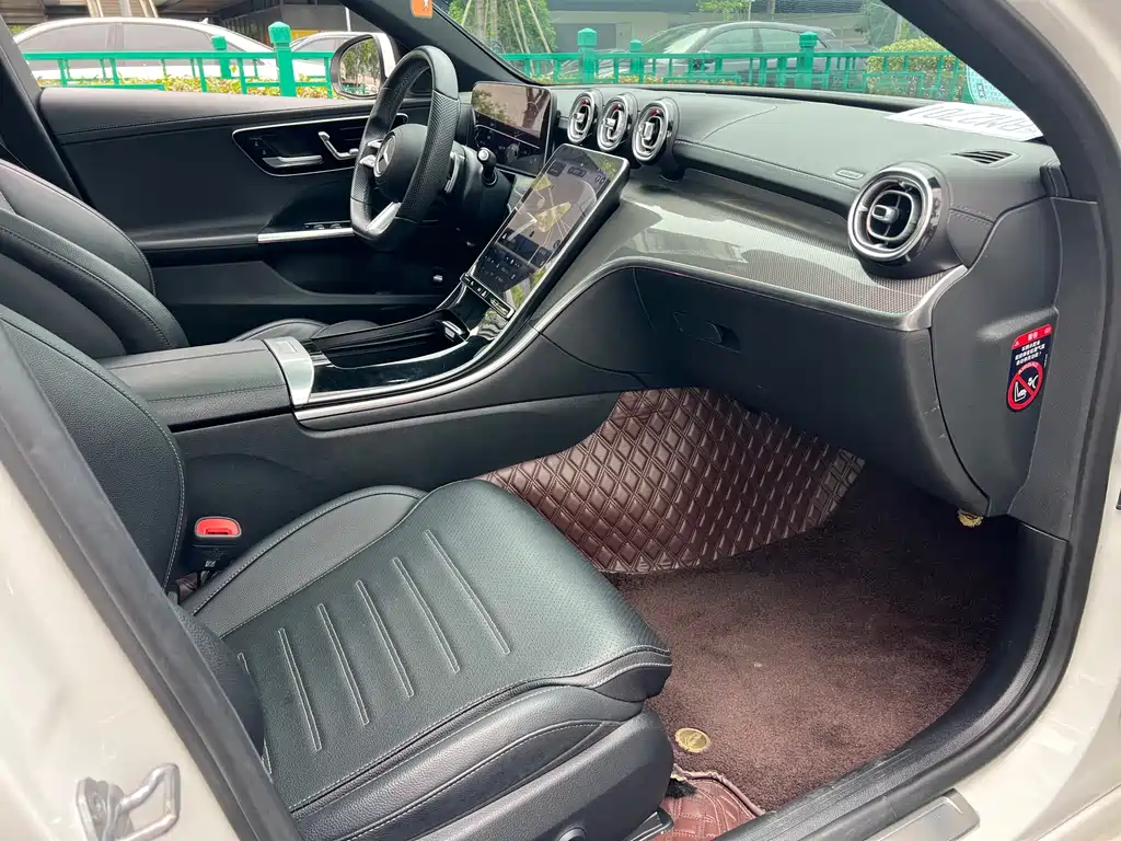 Mercedes-Benz C-Class 2022 — фото 10