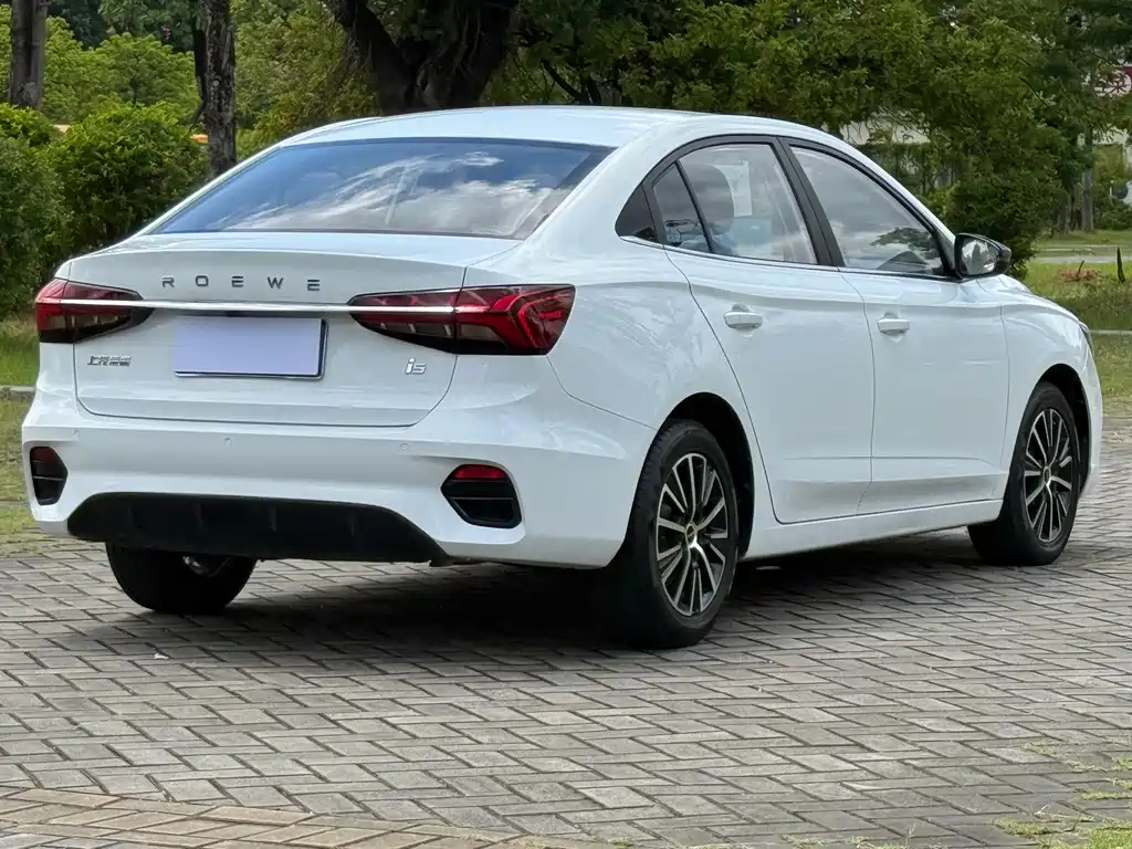 Roewe i5 2022 — фото 10