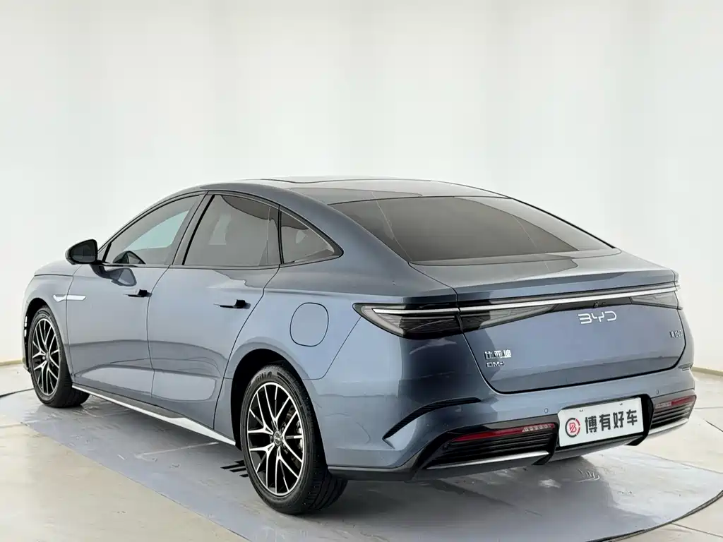 BYD Seal 07 DM-i 2024 — фото 11