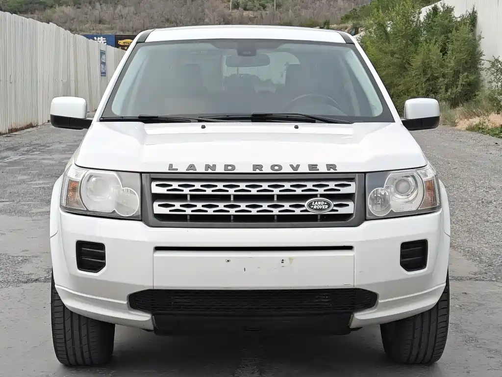 Land Rover Freelander 2 2012 — фото 2