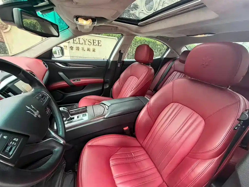 Maserati Ghibli 2015 — фото 10