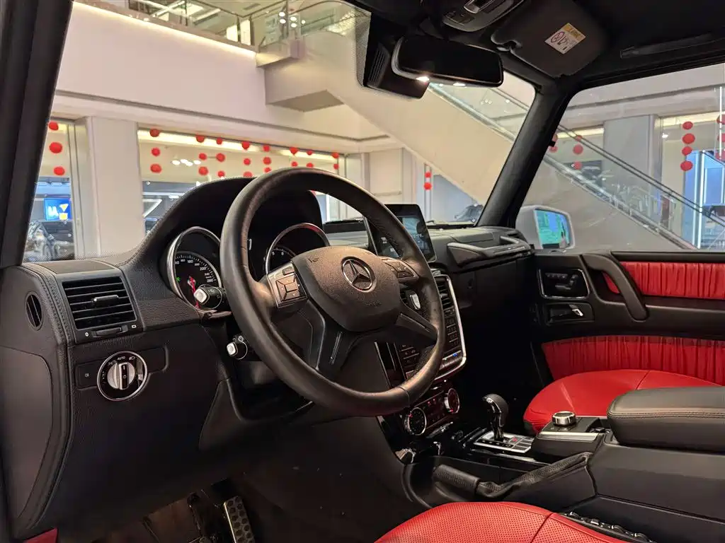 Mercedes-Benz G-Class 2018 — фото 17