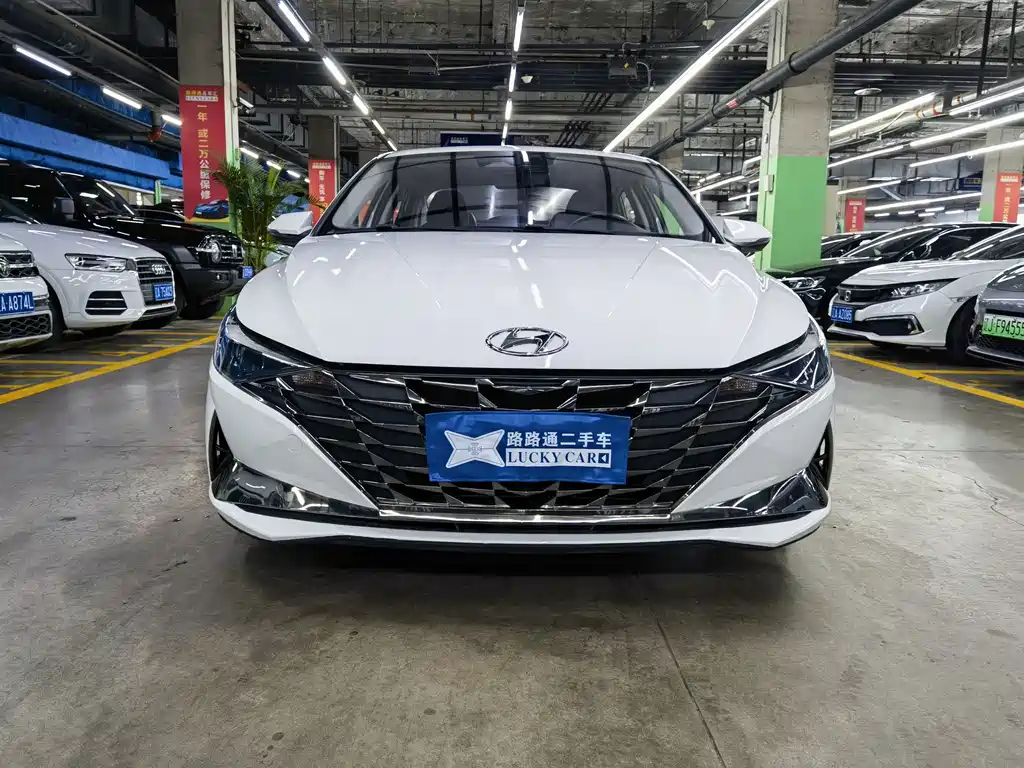 Hyundai Elantra 2021