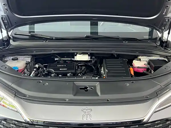 BYD Song L DM-i 2025