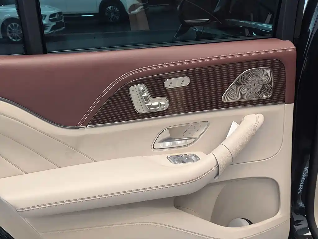 Mercedes-Benz GLS 2022 — фото 12