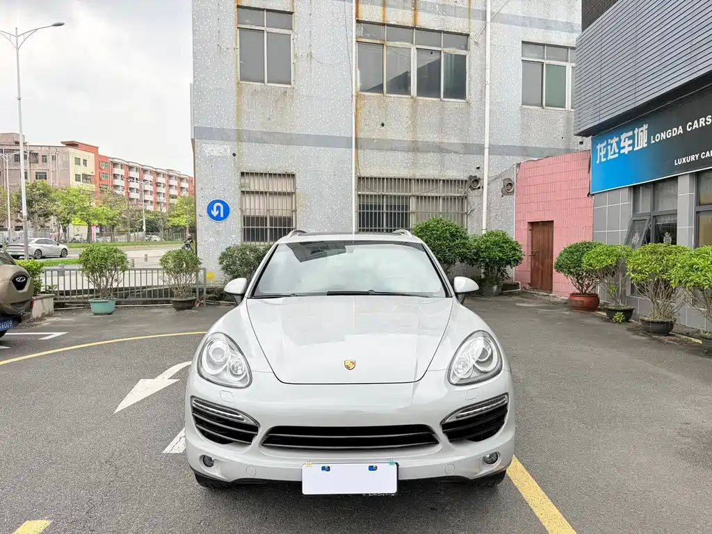 Porsche Cayenne 2015 — фото 2