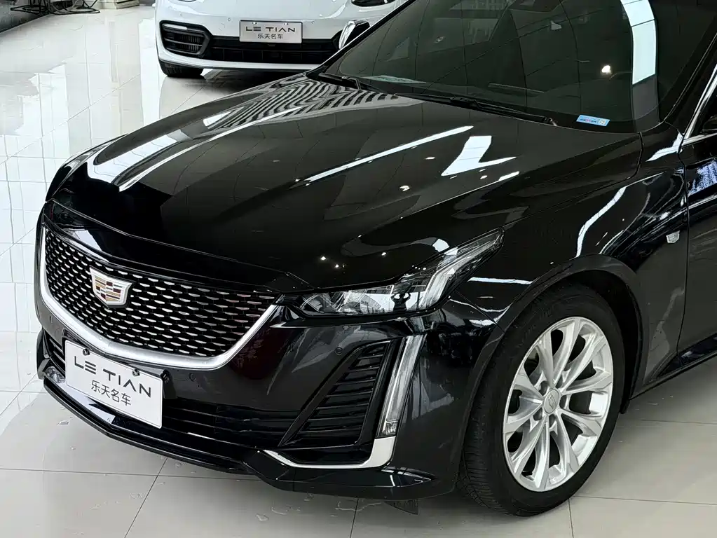 Cadillac CT5 2023 — фото 2