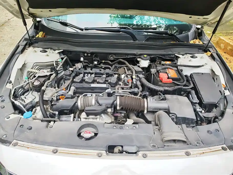 Honda Accord 2020 — фото 10