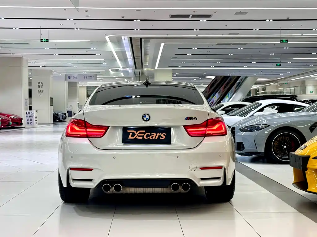 BMW M4 2019 — фото 17
