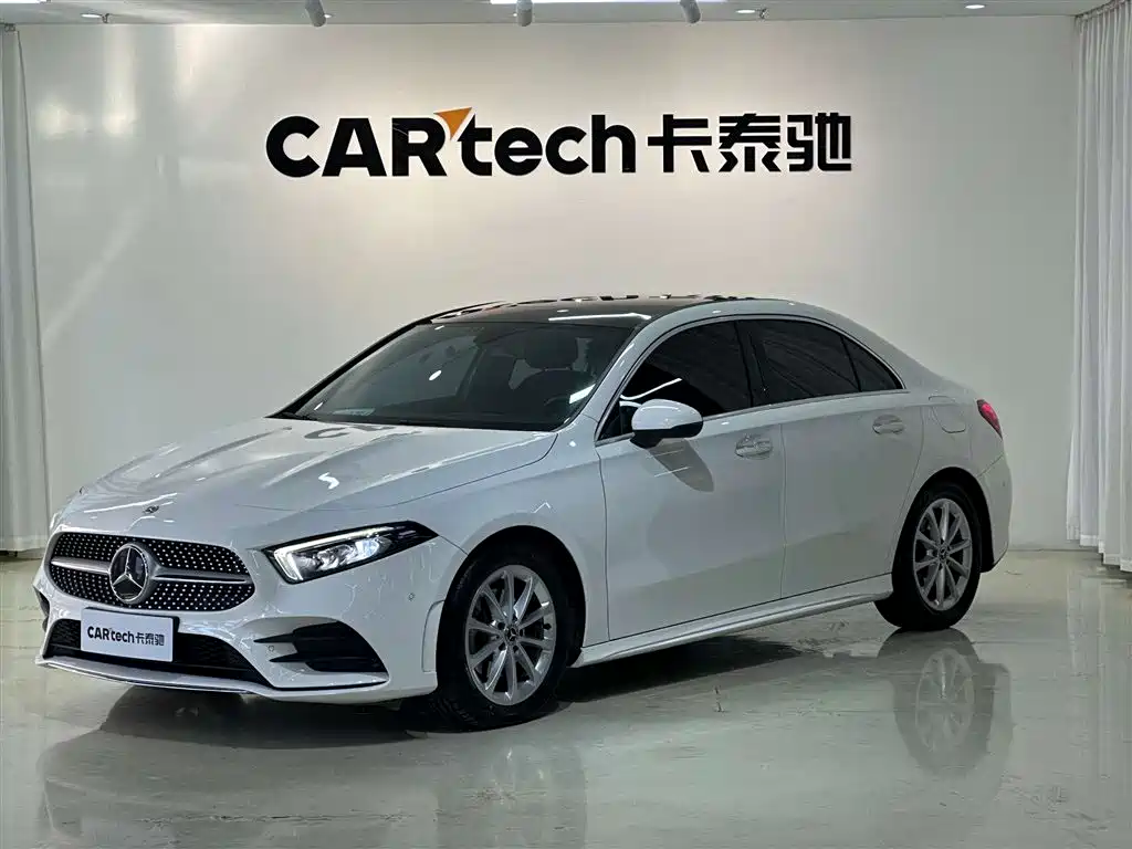 Mercedes-Benz A-Class 2019 — фото 1