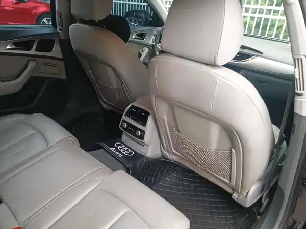 Audi A6L 2012
