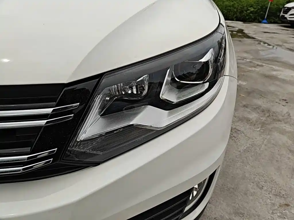 Volkswagen Tiguan 2016 — фото 24