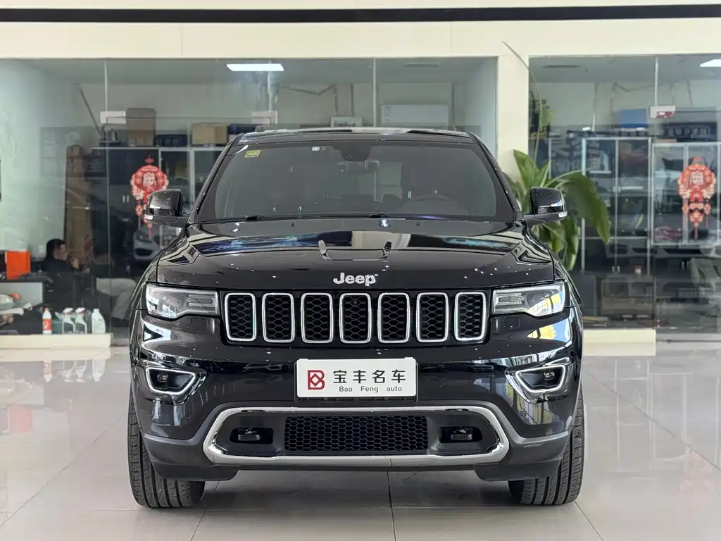 Jeep Grand Cherokee 2018 — фото 2