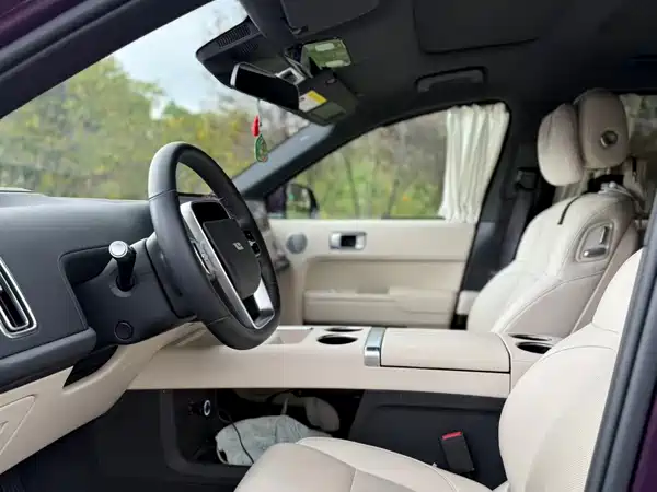 Li Auto L8 2023