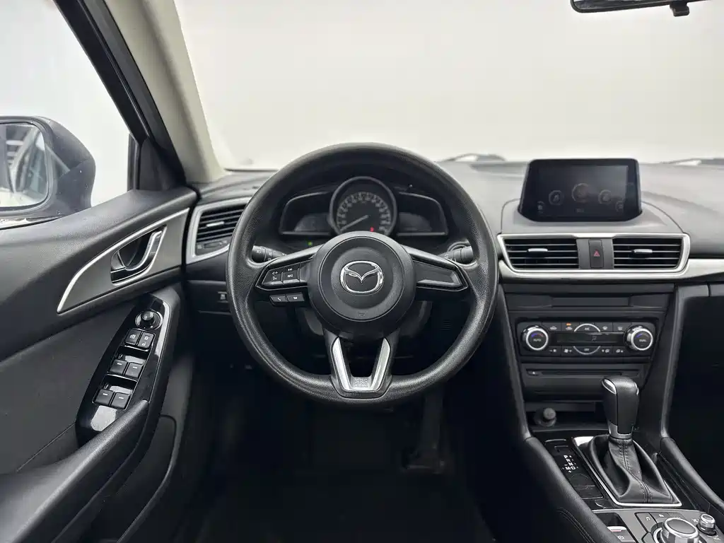 Mazda 3 Angkesela 2018 — фото 9