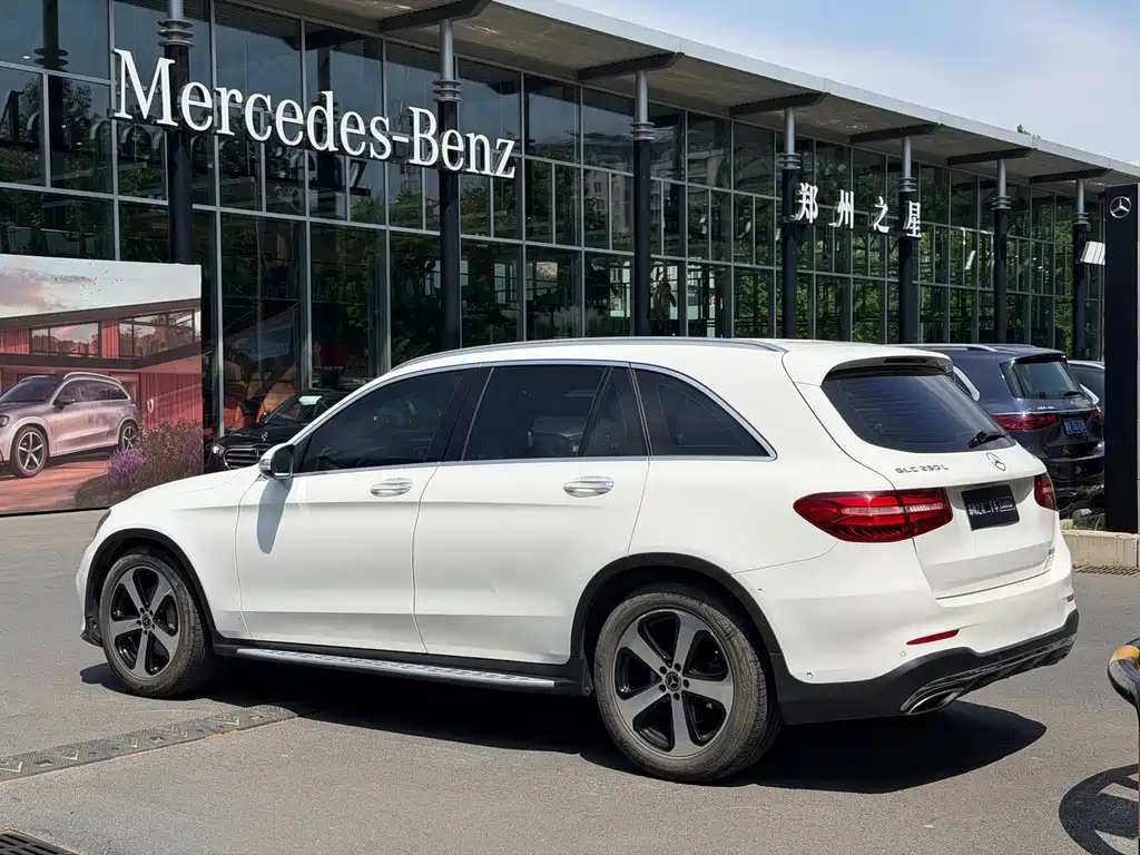 Mercedes-Benz GLC 2019 — фото 8