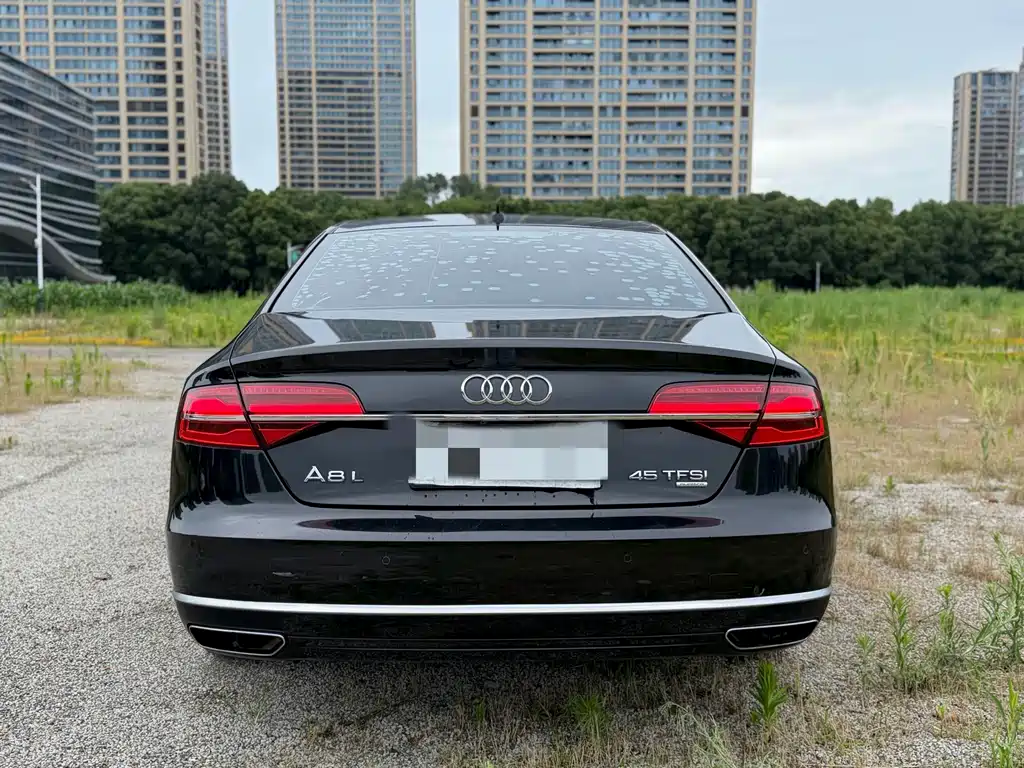 Audi A8 2016