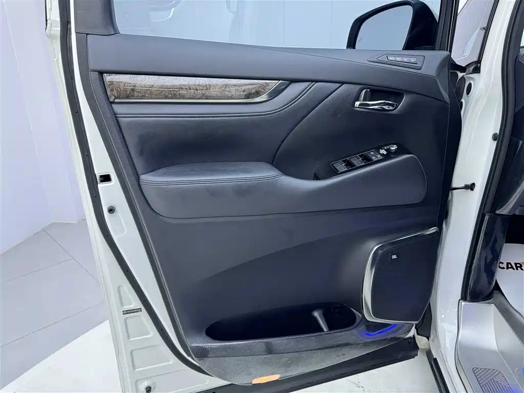 Toyota Wilfa 2022 — фото 34