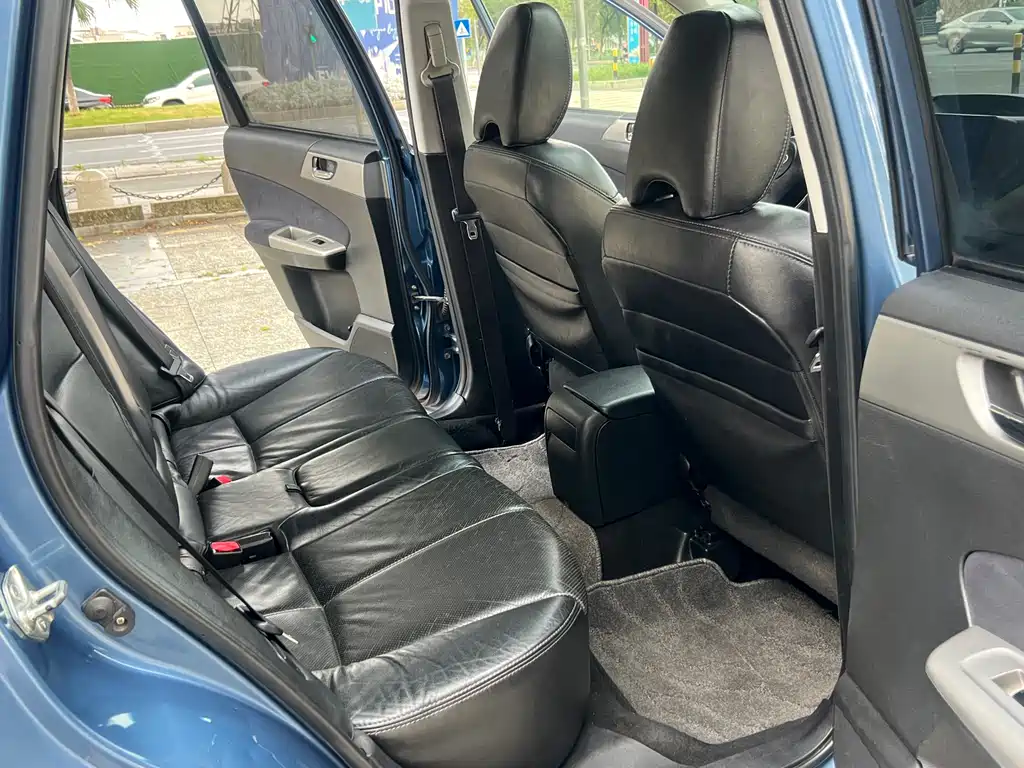 Subaru Forester 2010 — фото 24