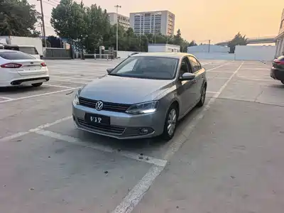 Volkswagen Sagitar 2012