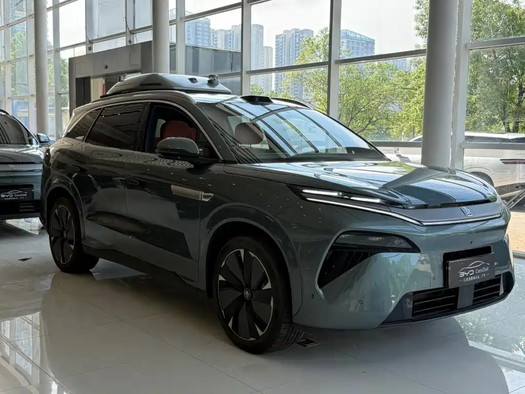 BYD Tang L 2025