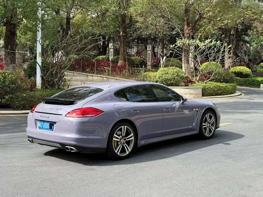 Porsche Panamera 2013 — фото 9
