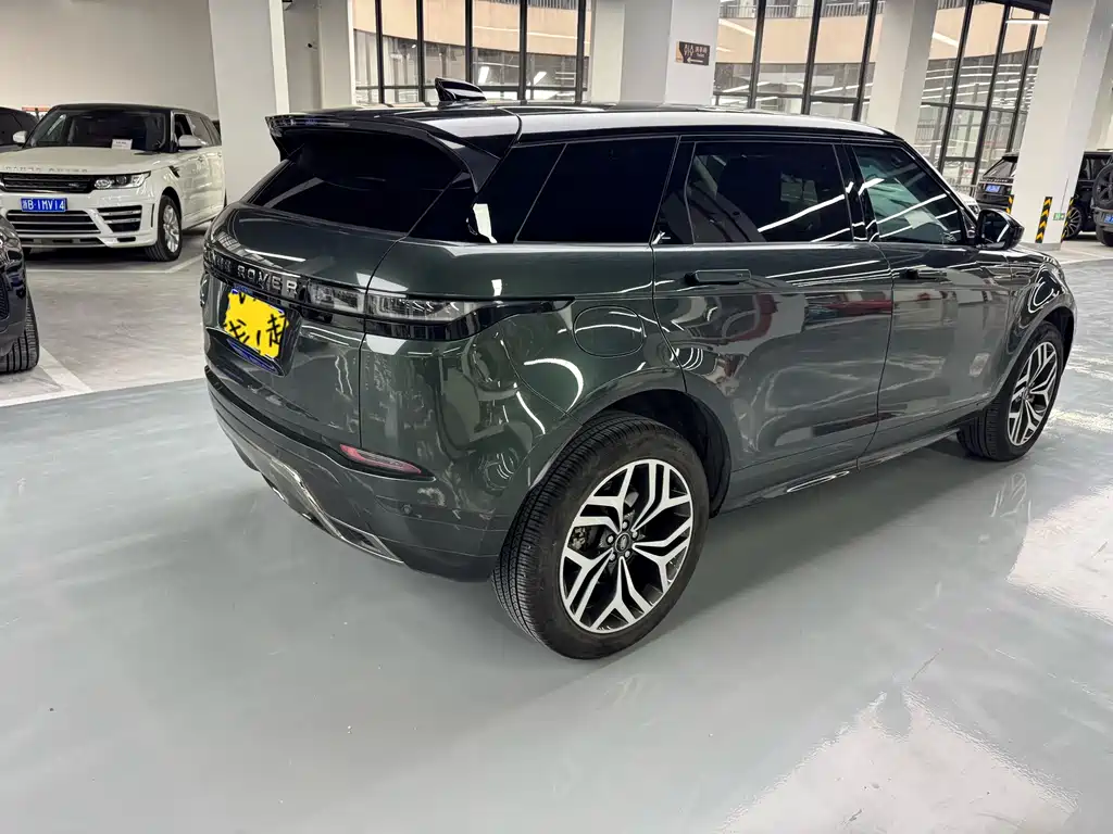 Land Rover Range Rover Evoque 2022 — фото 14