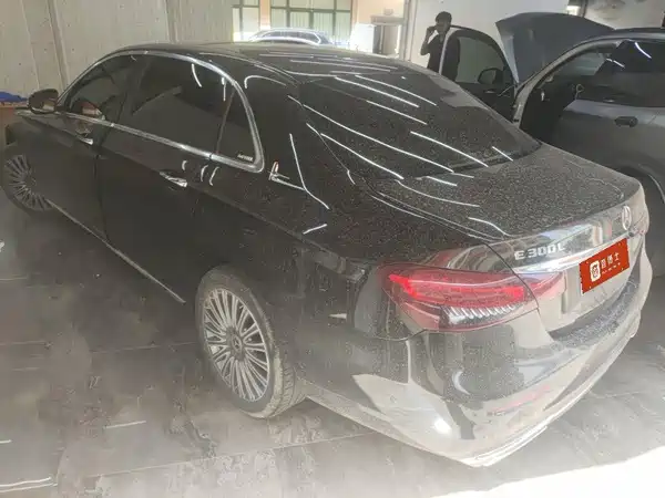 Mercedes-Benz E-Class 2023