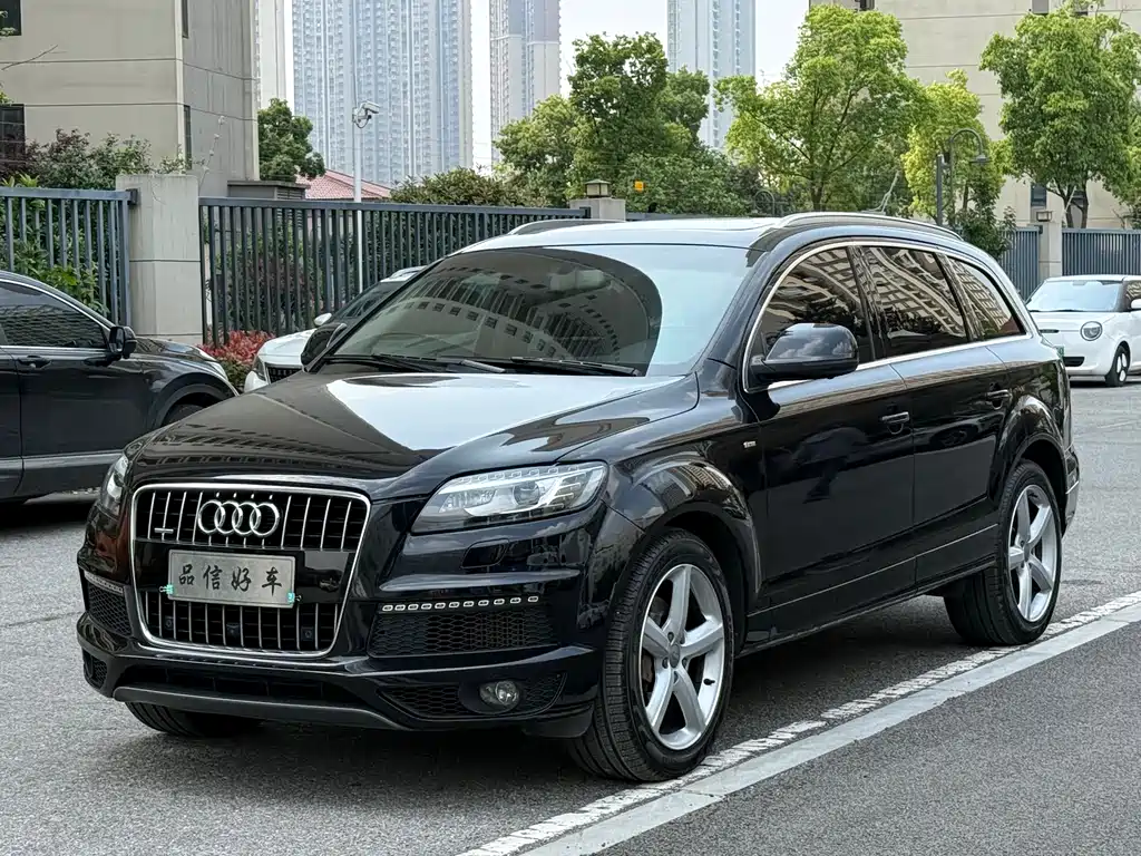 Audi Q7 2015 — фото 1