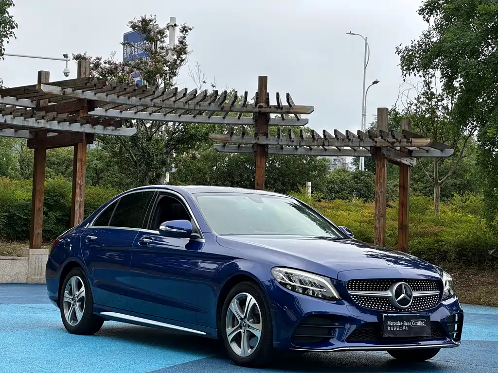 Mercedes-Benz C-Class 2019