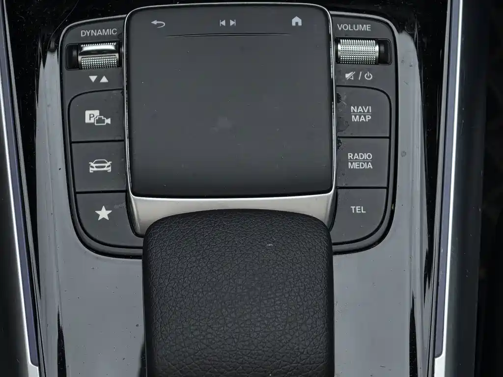 Mercedes-Benz GLA 2022 — фото 16