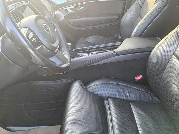 Volvo XC90 2016